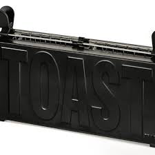 Toast Gae Aulenti total black